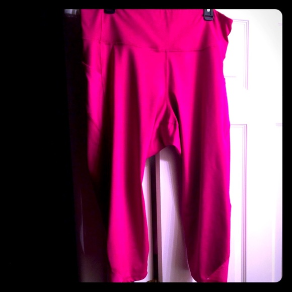 Old Navy active Capri leggings XXL - Picture 1 of 6